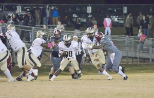 Tony Ruff (29) cuts back against Mid-Carolina. (Photo/DeAnna Robinson)